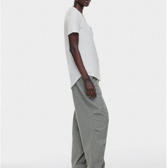 Babaton Nude T- Shirt. - Picture 4 of 4